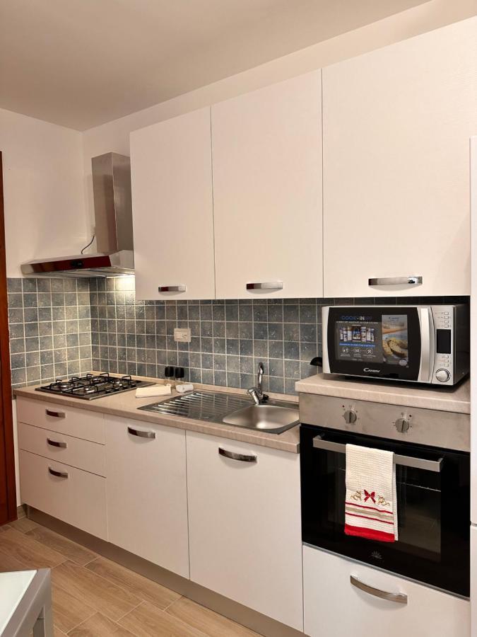 קליארי Holidays Apartment מראה חיצוני תמונה