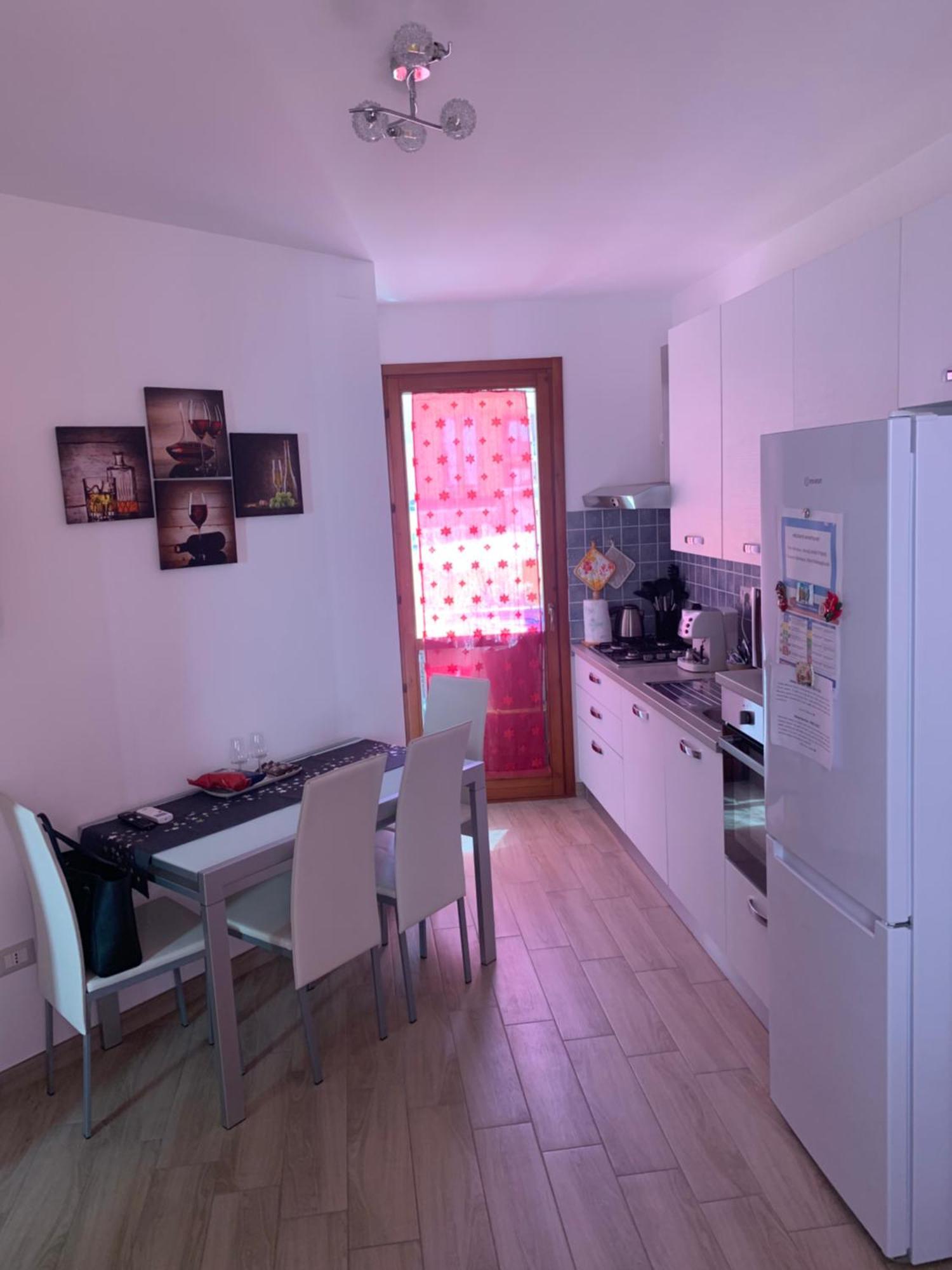 קליארי Holidays Apartment מראה חיצוני תמונה